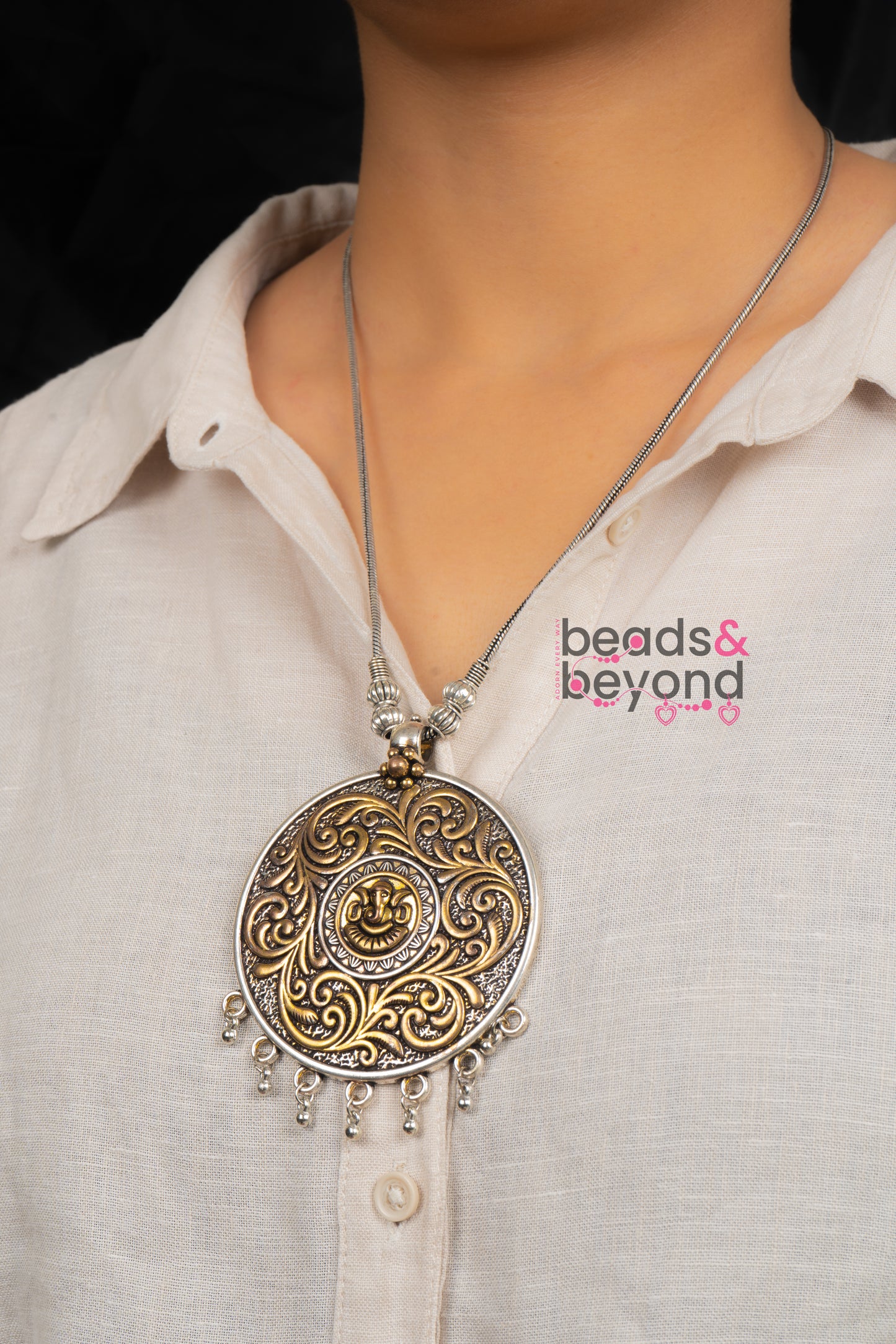 Dual Tone Gaj Pendant Necklace