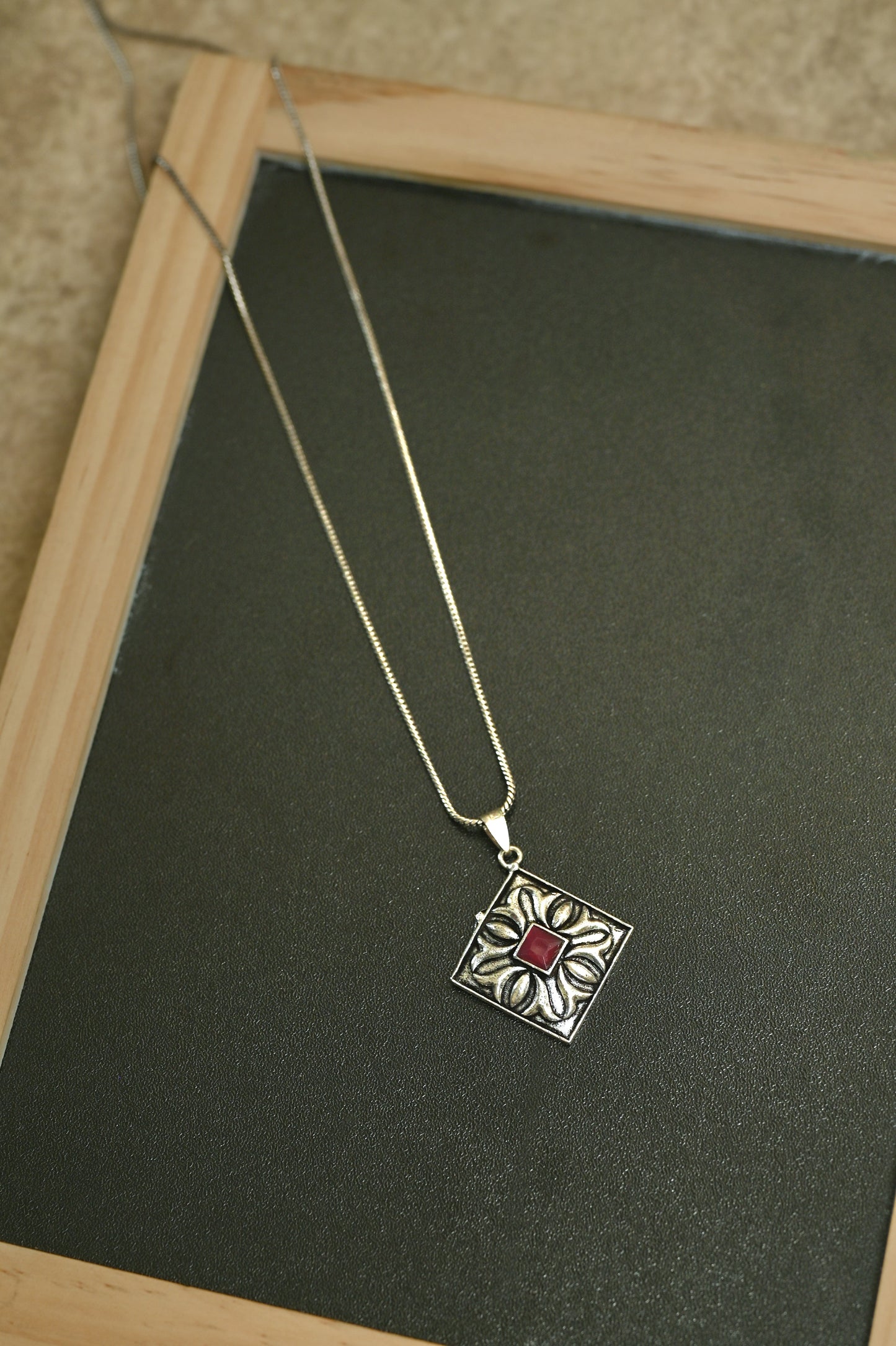 Scarlet Pendant Necklace