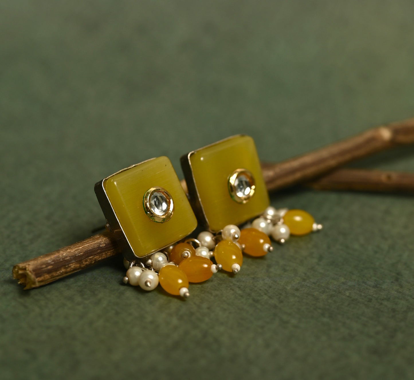 Yellow Crystal Necklace with Earrings