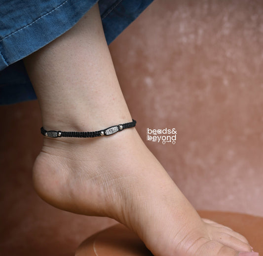 Quad Patterned Thread Anklet