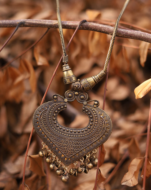 Paan Leaf Pendant Necklace